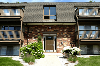 Controlled access building entrance